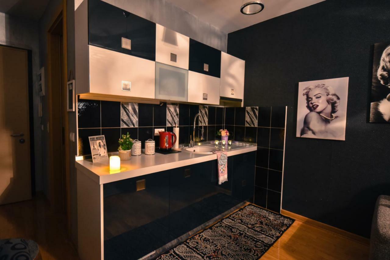 Marilyn Apartment Budva Eksteriør billede
